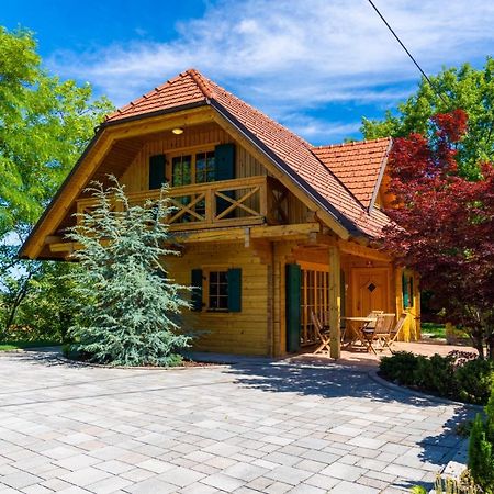 Chalet Haloze Pristava Buitenkant foto