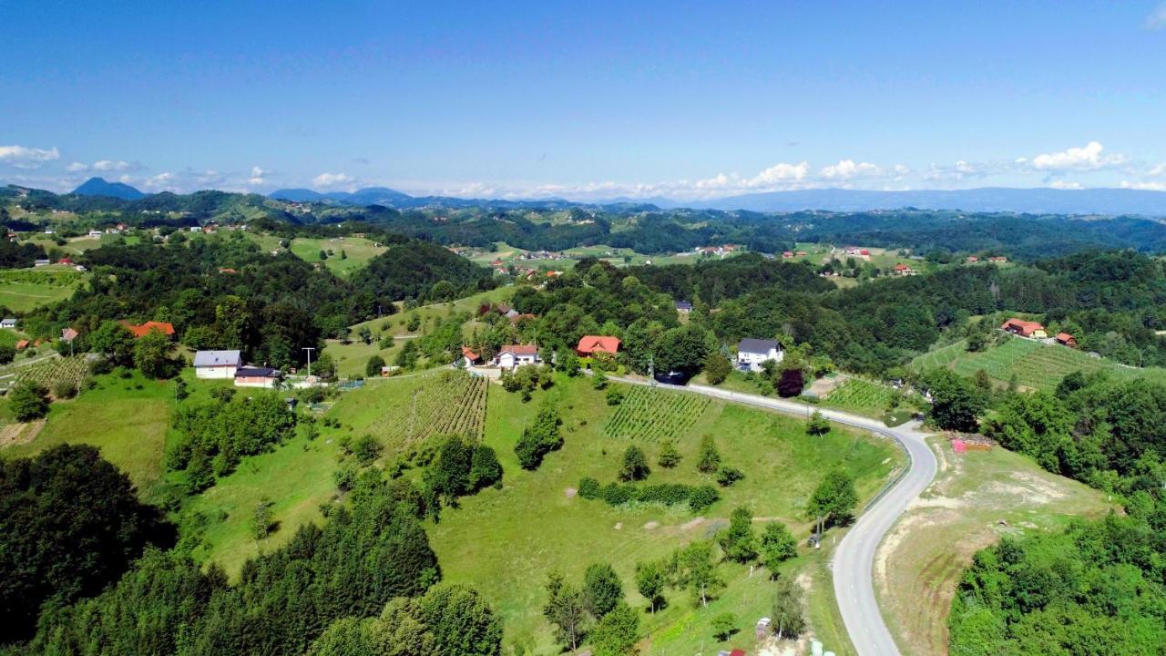 Chalet Haloze Pristava Buitenkant foto